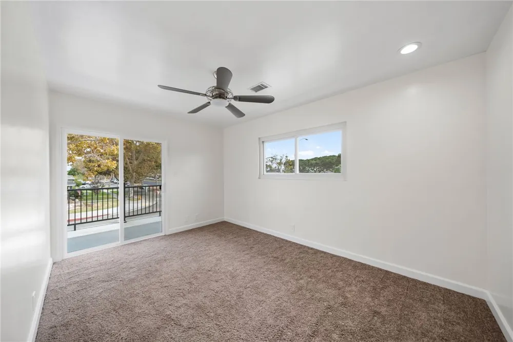 6848 E Los Santos Long Beach, CA 90815