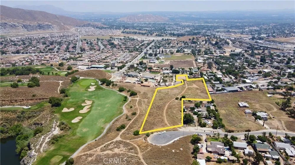 3450 Scenic Drive Riverside, CA 92509