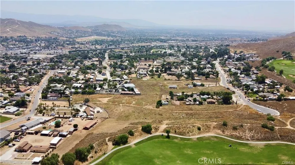 3450 Scenic Drive Riverside, CA 92509