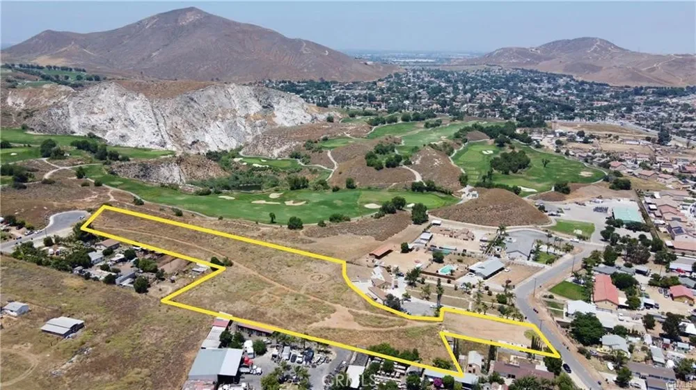 3450 Scenic Drive Riverside, CA 92509