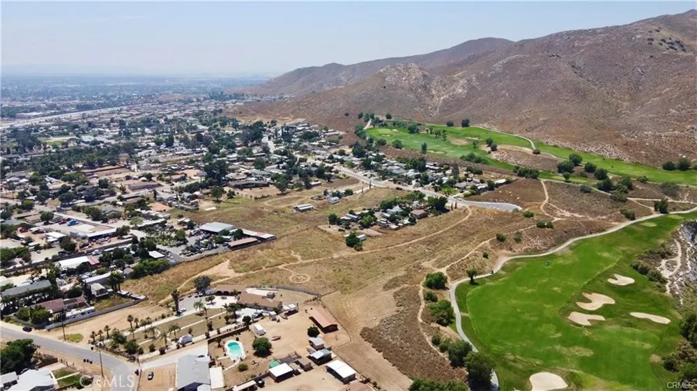 3450 Scenic Drive Riverside, CA 92509