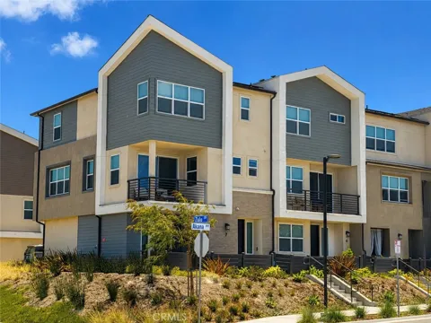 852 Makani Street #4