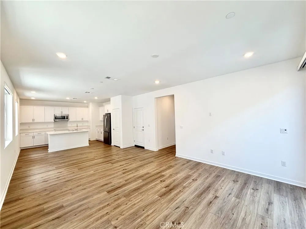 31404 Lolite Drive Winchester, CA 92596