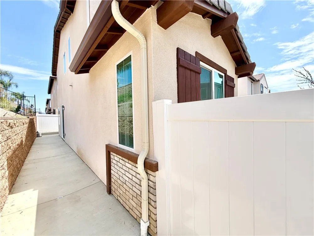 31404 Lolite Drive Winchester, CA 92596