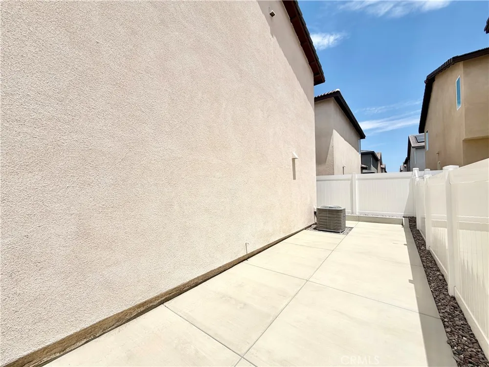 31404 Lolite Drive Winchester, CA 92596