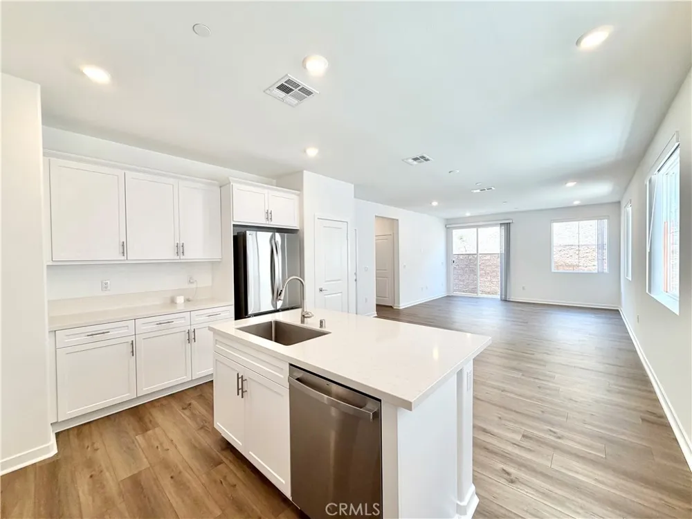 31404 Lolite Drive Winchester, CA 92596