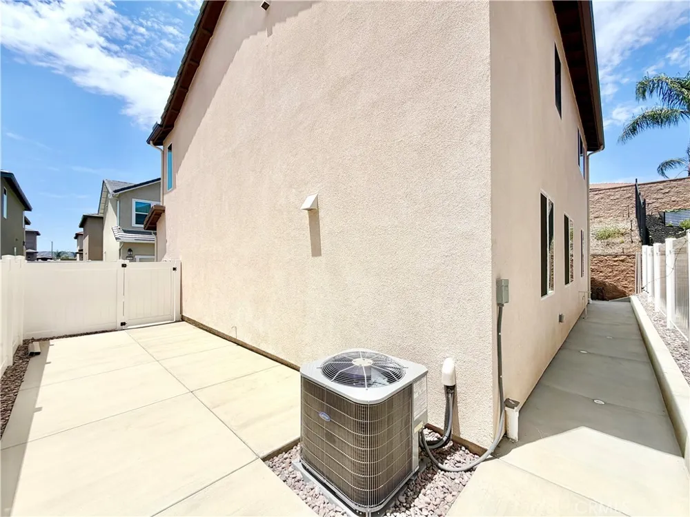 31404 Lolite Drive Winchester, CA 92596