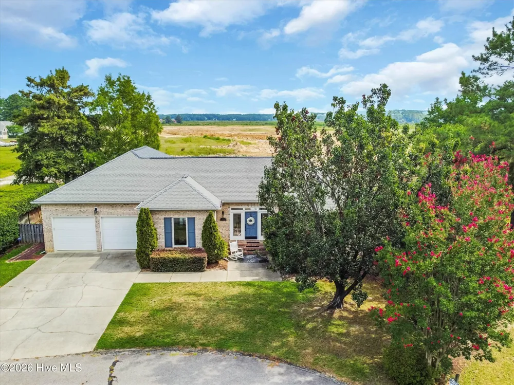 1231 Greenbriar Place Vass, NC 28394