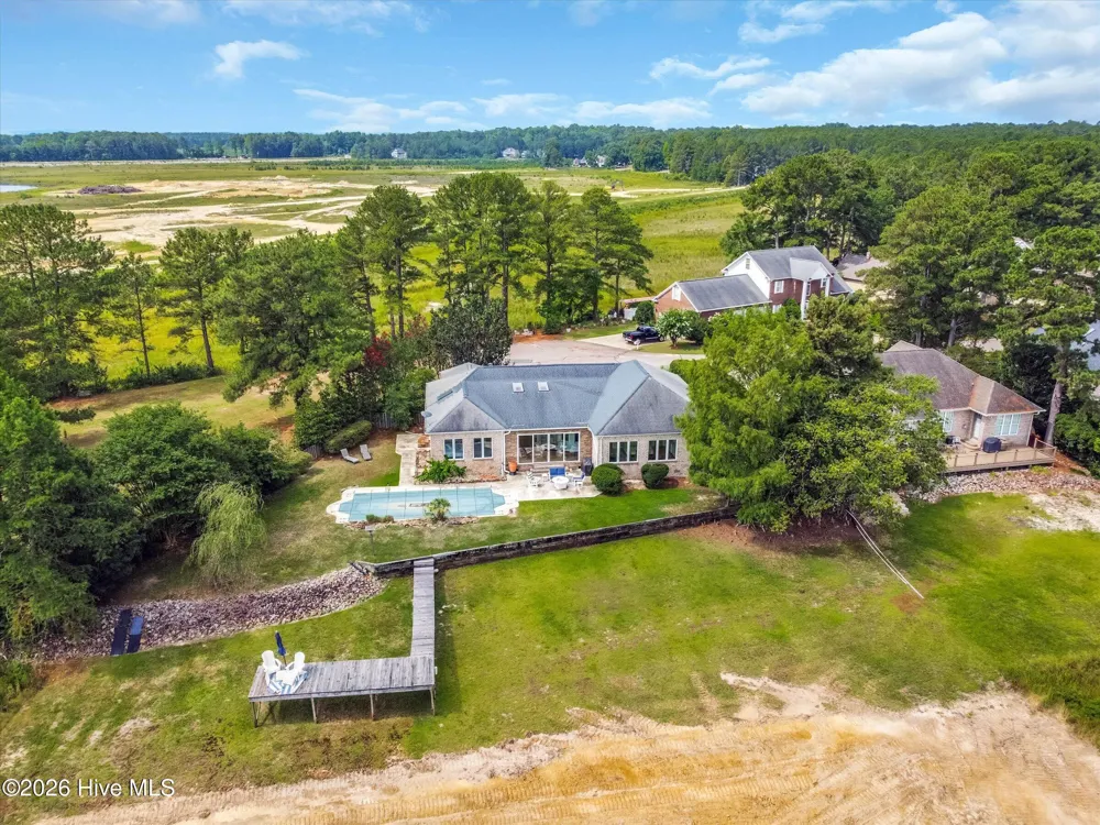 1231 Greenbriar Place Vass, NC 28394