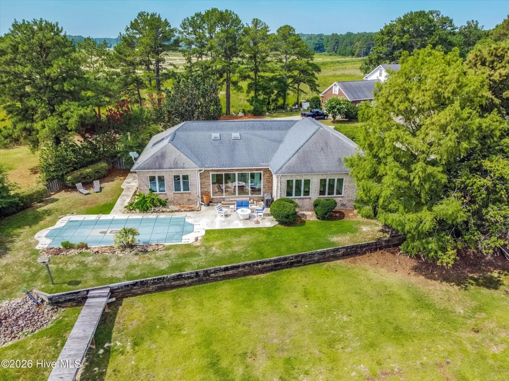 1231 Greenbriar Place Vass, NC 28394
