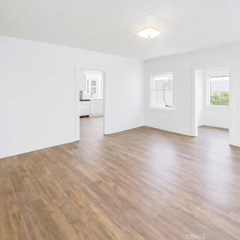 401 W Graham Lake Elsinore, CA 92530