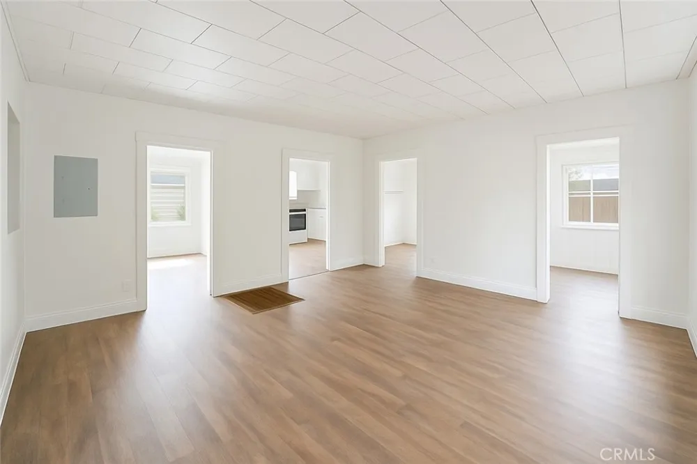 401 W Graham Lake Elsinore, CA 92530