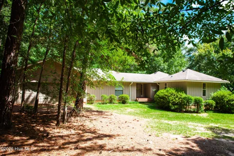 6768 Cobbham Road