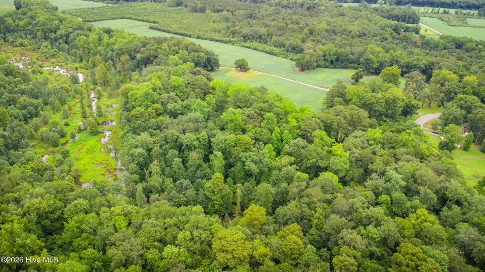 1601 Hills Neck Road Ernul, NC 28527