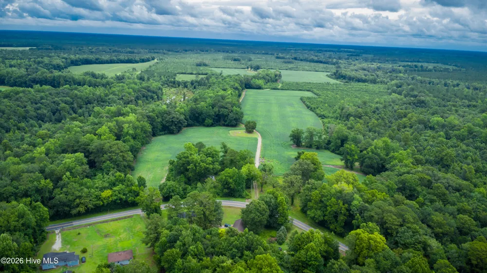 1601 Hills Neck Road Ernul, NC 28527