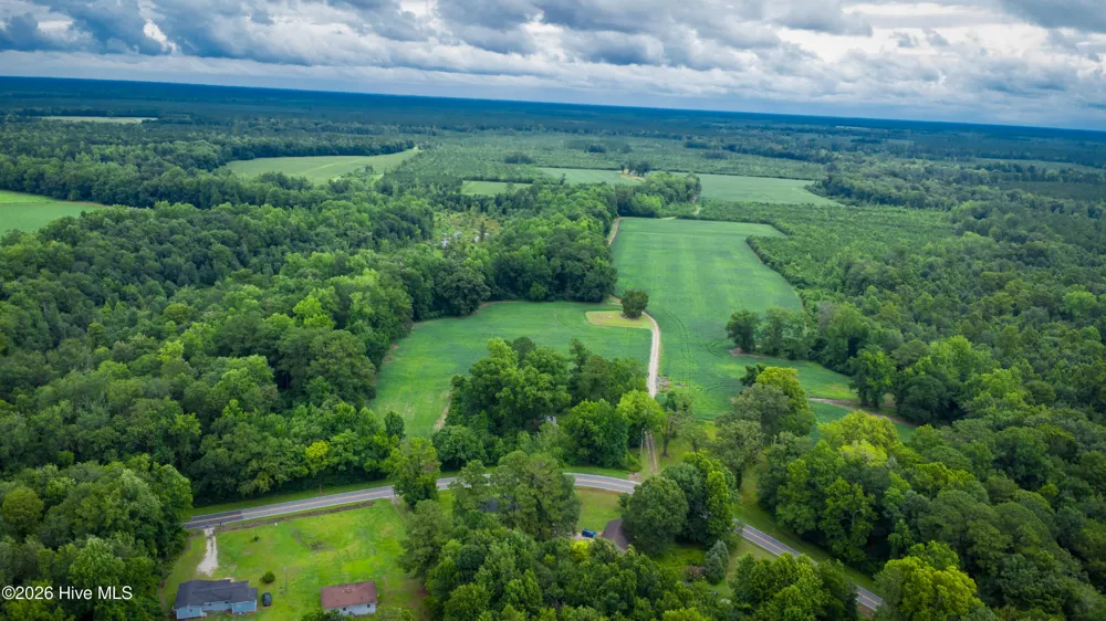1601 Hills Neck Road Ernul, NC 28527