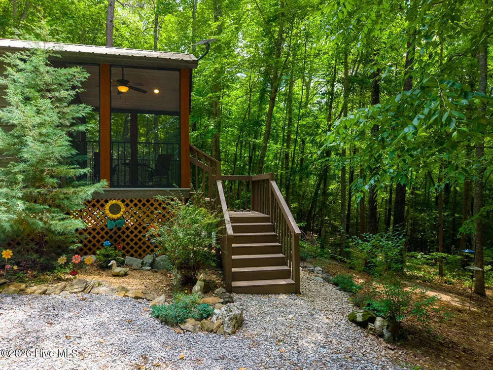 243 Jonquil Woods Road Franklin, NC 28734