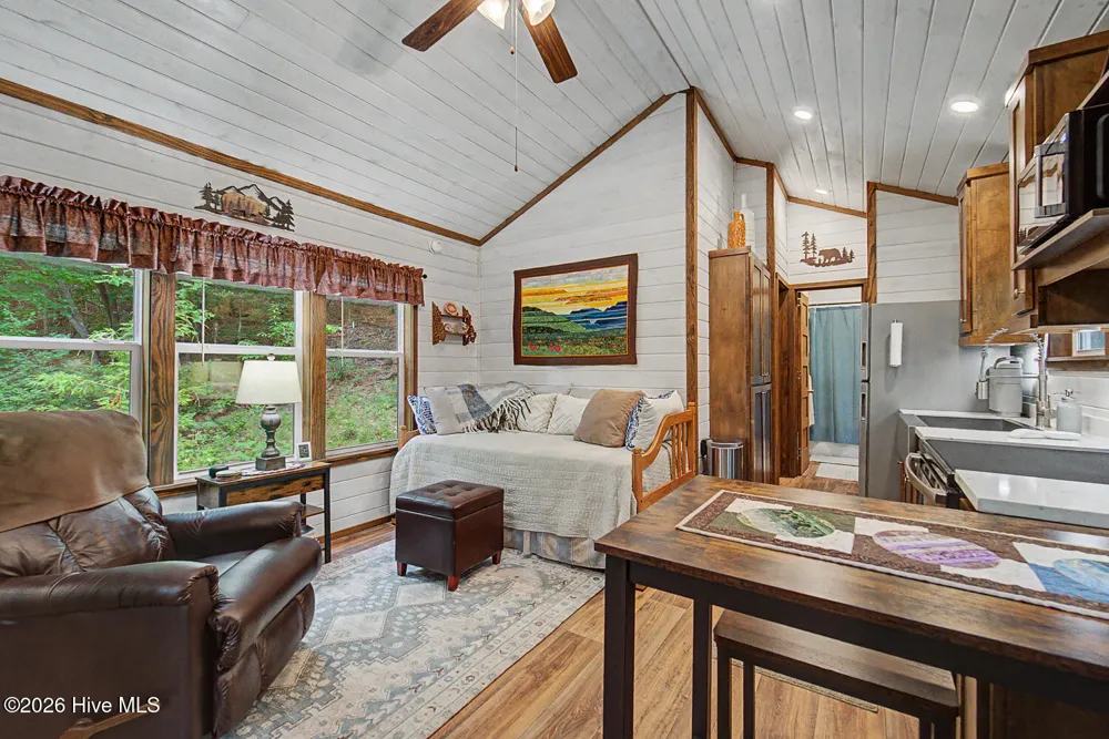 243 Jonquil Woods Road Franklin, NC 28734