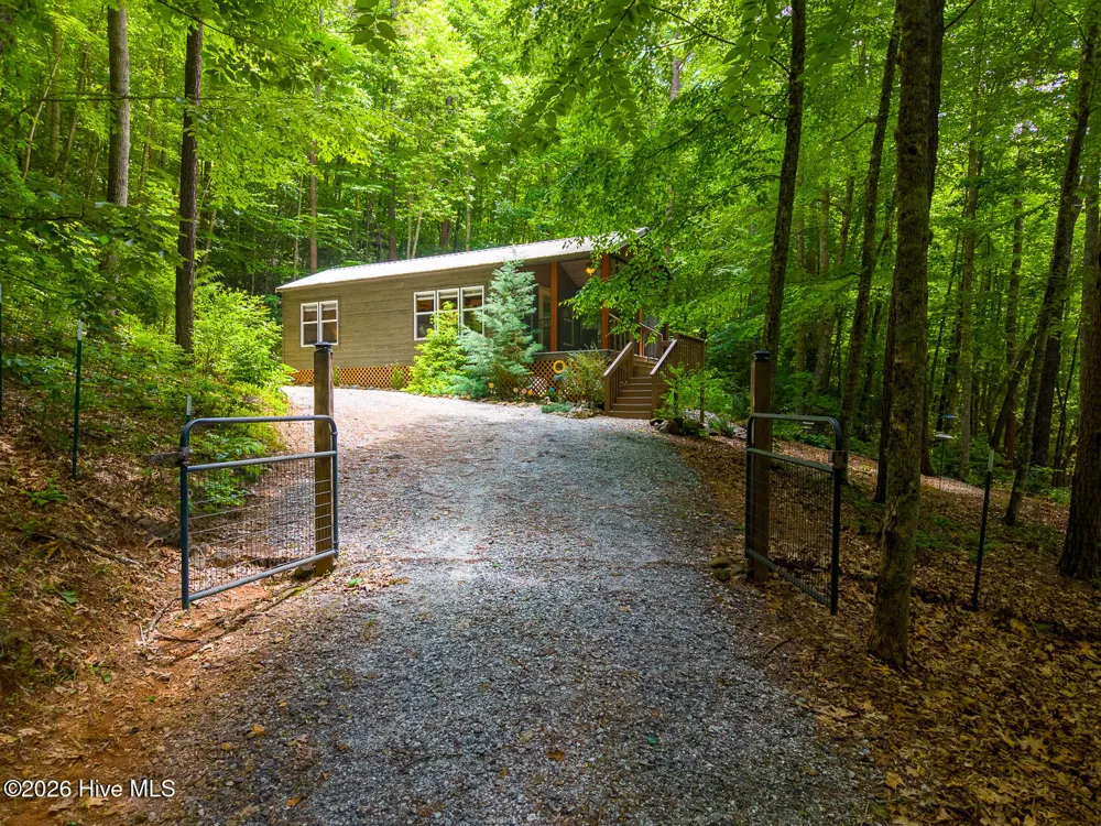 243 Jonquil Woods Road Franklin, NC 28734