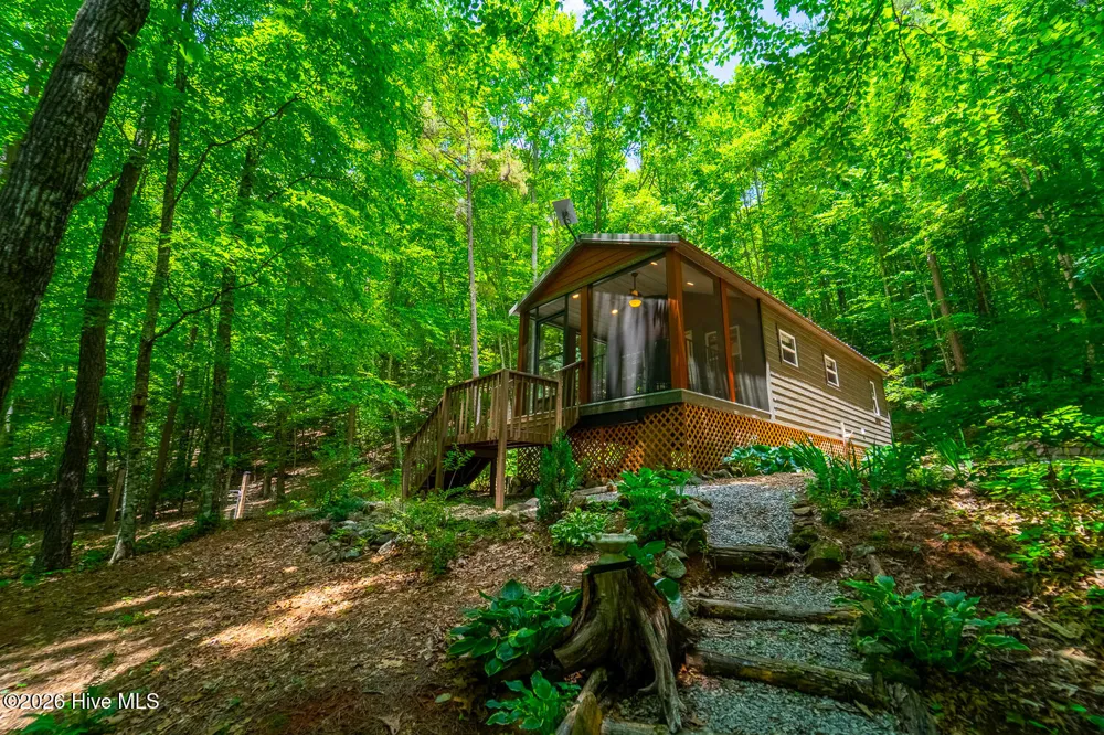 243 Jonquil Woods Road Franklin, NC 28734