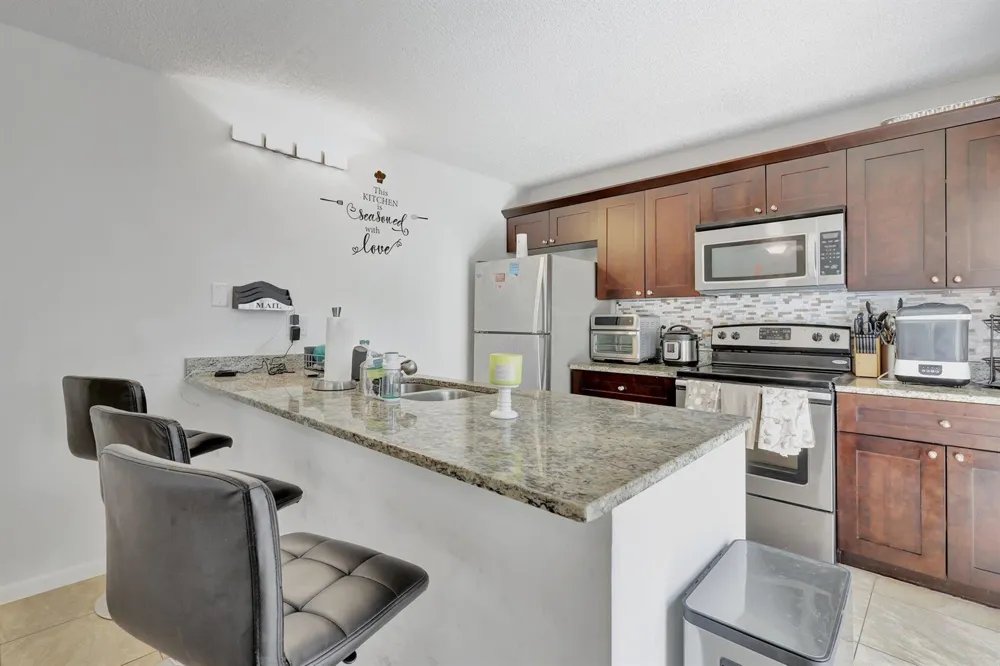 5907 59TH WAY West Palm Beach, FL 33409