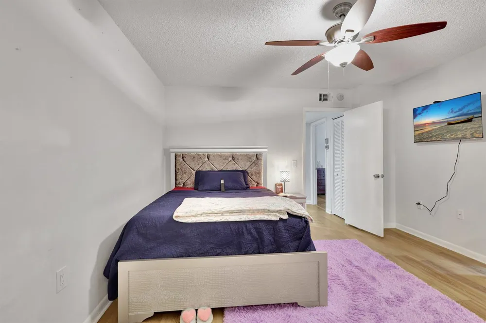 5907 59TH WAY West Palm Beach, FL 33409