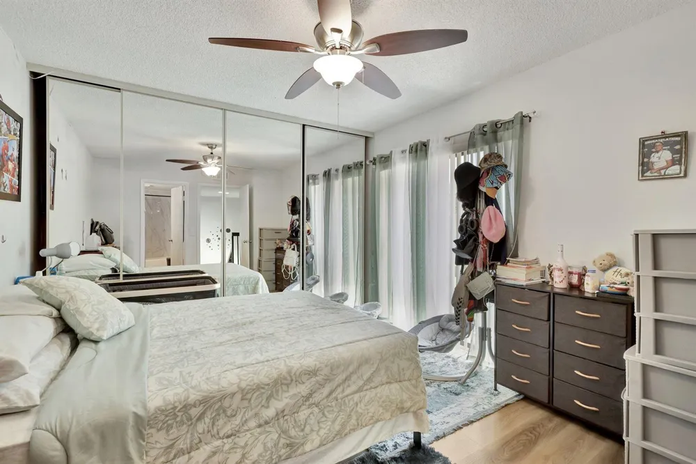 5907 59TH WAY West Palm Beach, FL 33409