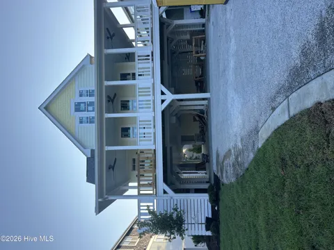 141 NE 10th Street
