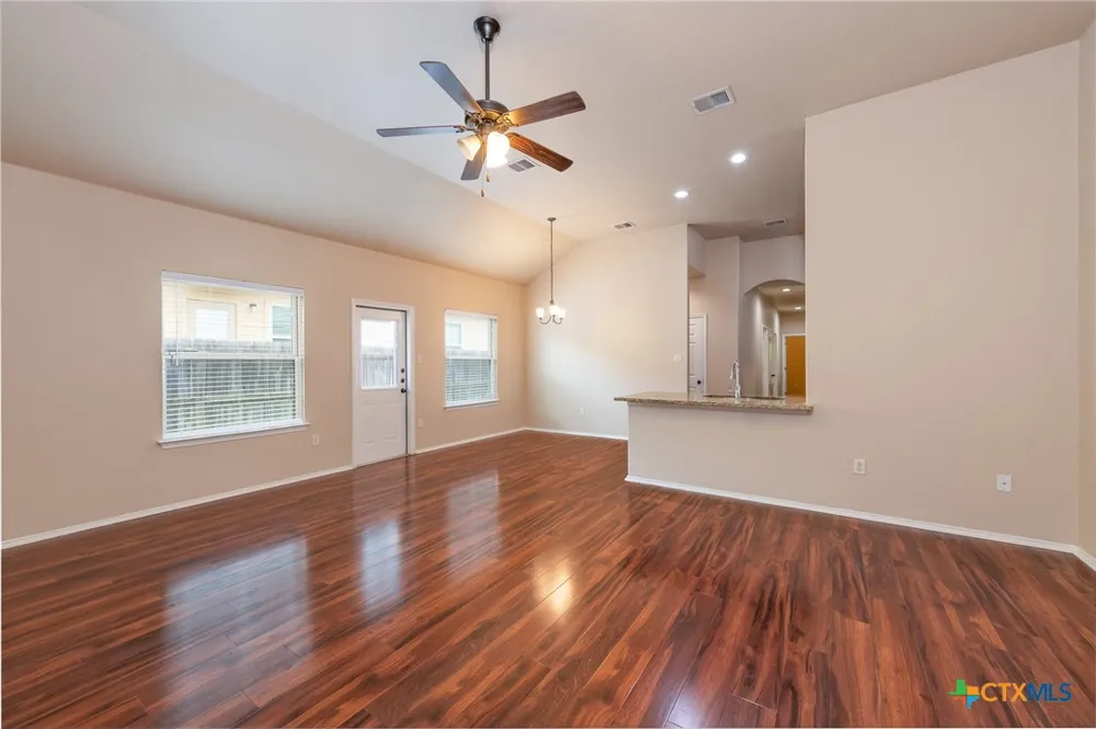 436 Jack Rabbit Lane Buda, TX 78610