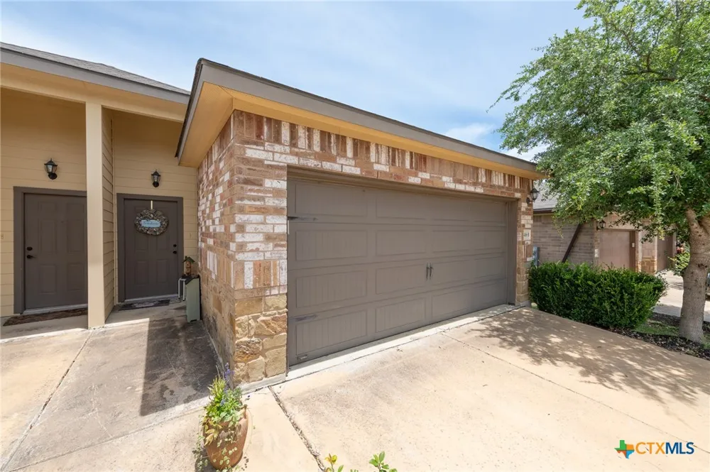 436 Jack Rabbit Lane Buda, TX 78610
