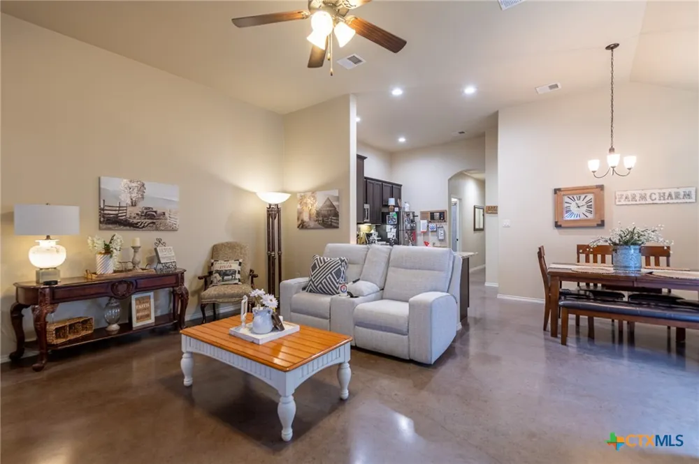 436 Jack Rabbit Lane Buda, TX 78610