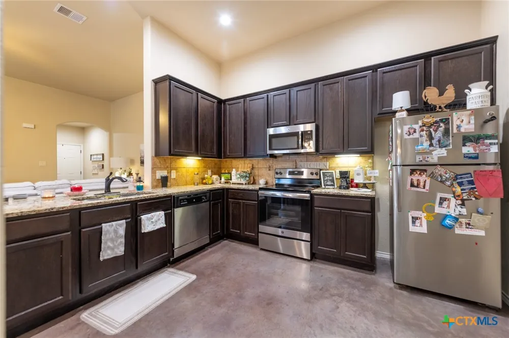 436 Jack Rabbit Lane Buda, TX 78610