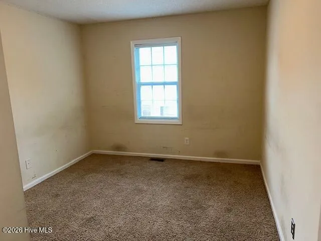 3800 E Vancroft Circle #N3 Winterville, NC 28590