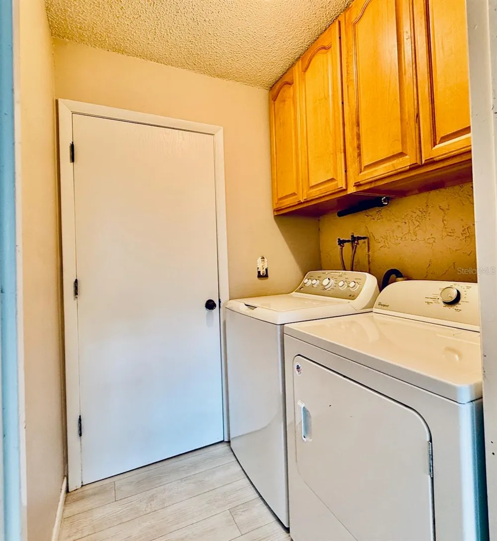 1583 REDWOOD AVENUE Dunedin, FL 34698