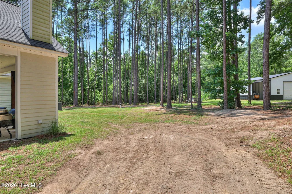 6684 Luckys Bridge Road Dearing, GA 30808