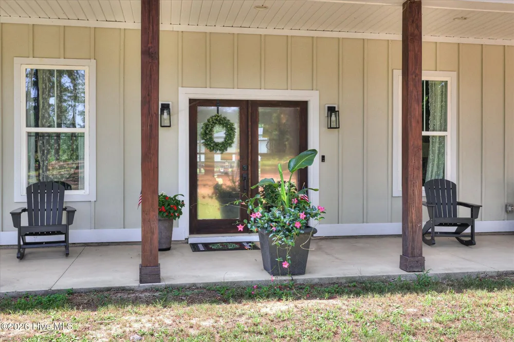 6684 Luckys Bridge Road Dearing, GA 30808
