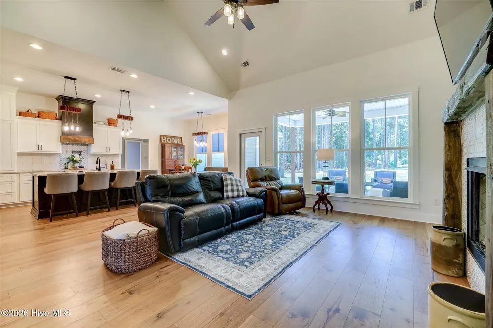 6684 Luckys Bridge Road Dearing, GA 30808