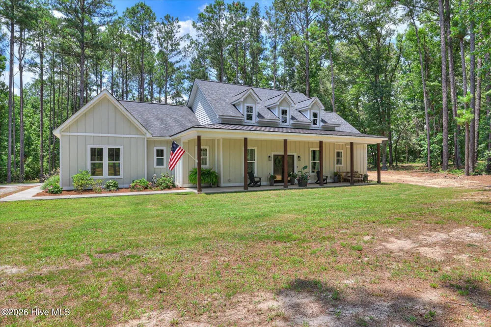 6684 Luckys Bridge Road Dearing, GA 30808