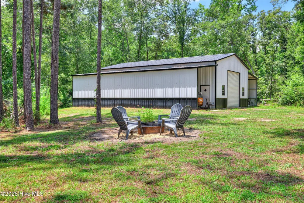 6684 Luckys Bridge Road Dearing, GA 30808