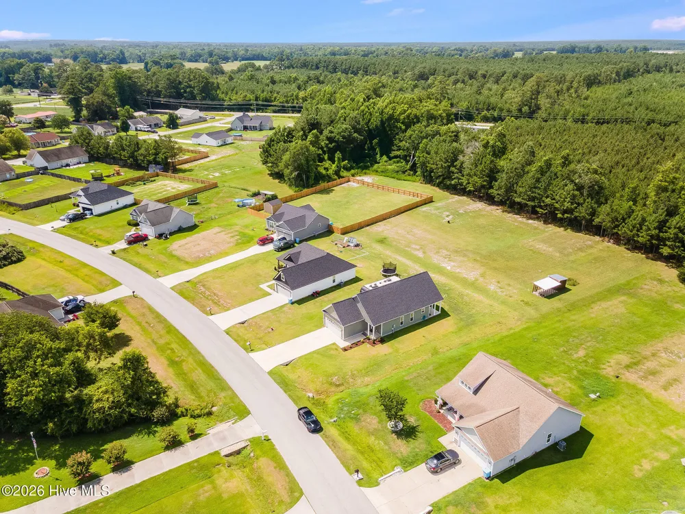 211 Deer Haven Drive Richlands, NC 28574