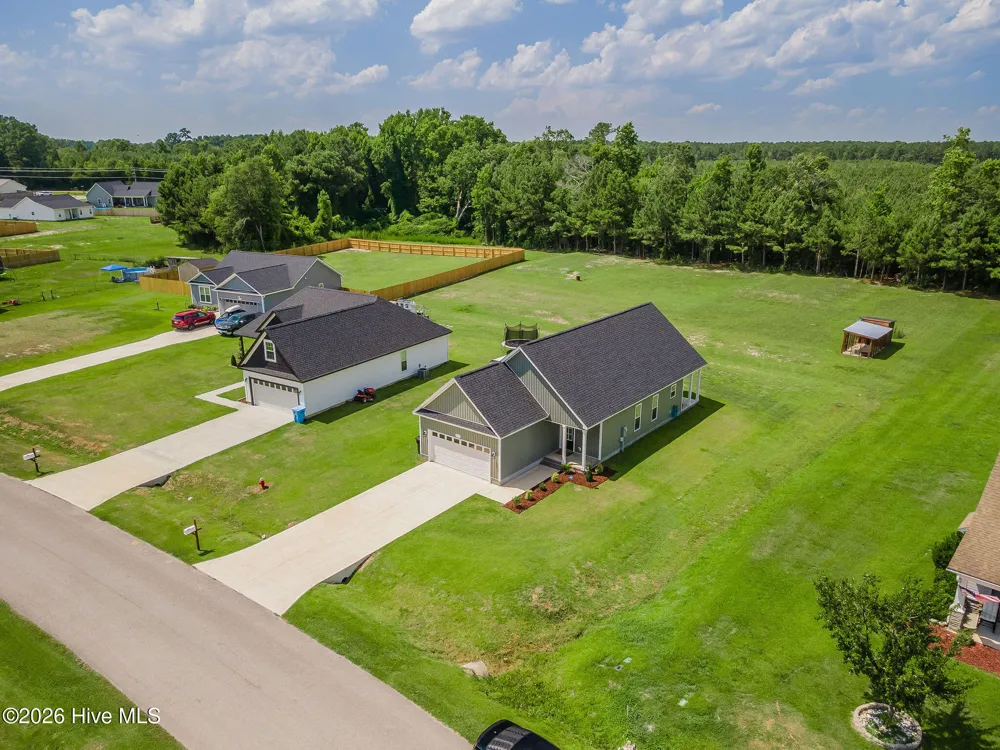211 Deer Haven Drive Richlands, NC 28574