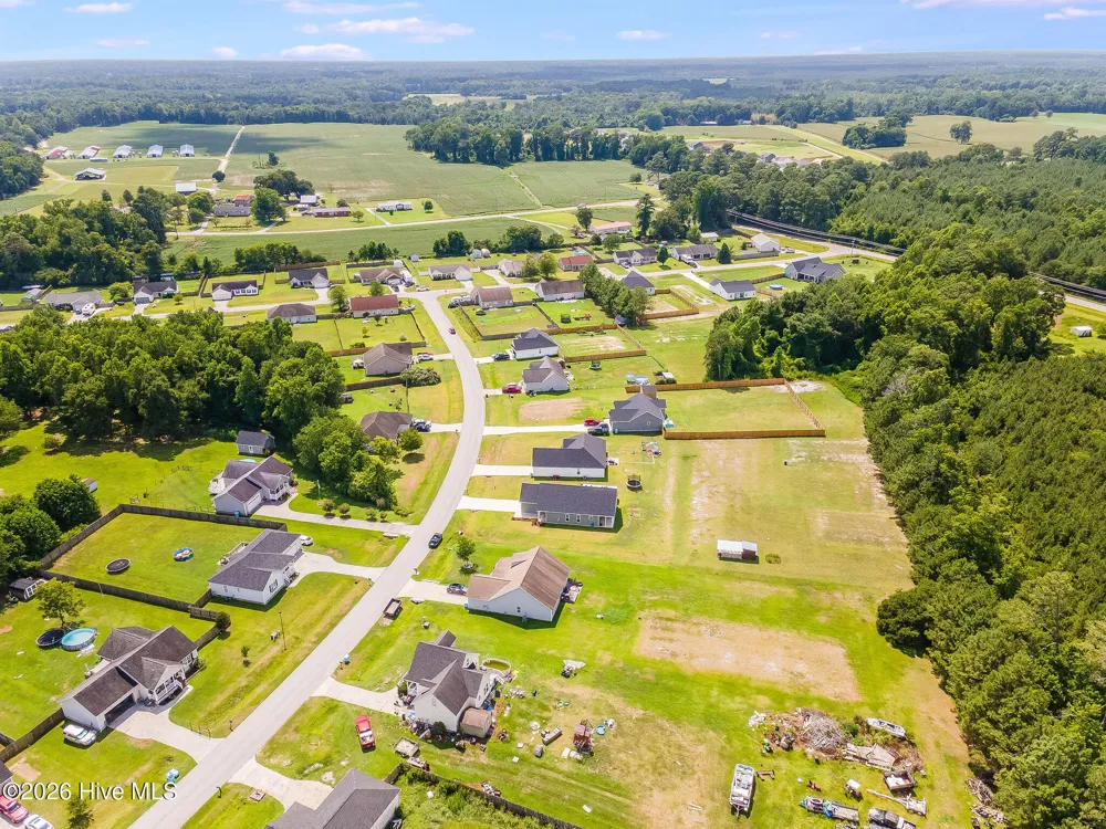 211 Deer Haven Drive Richlands, NC 28574