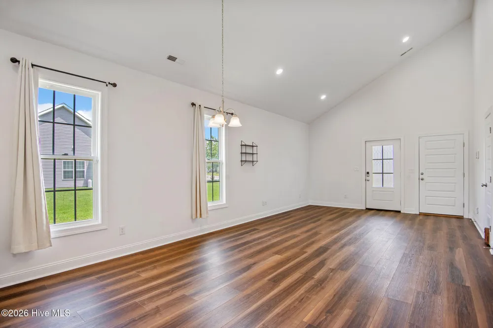 211 Deer Haven Drive Richlands, NC 28574