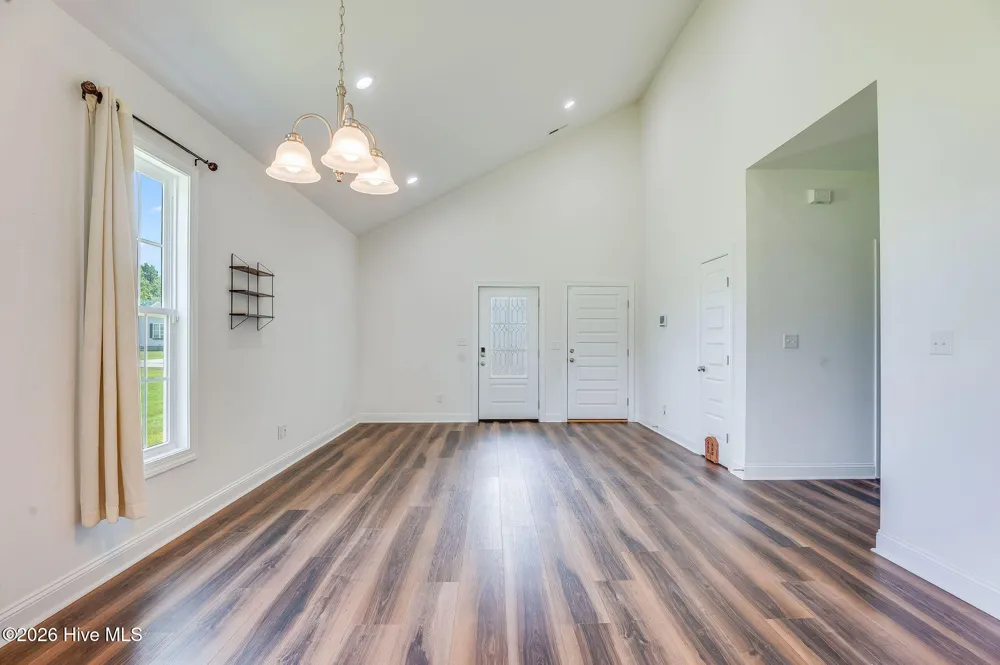 211 Deer Haven Drive Richlands, NC 28574