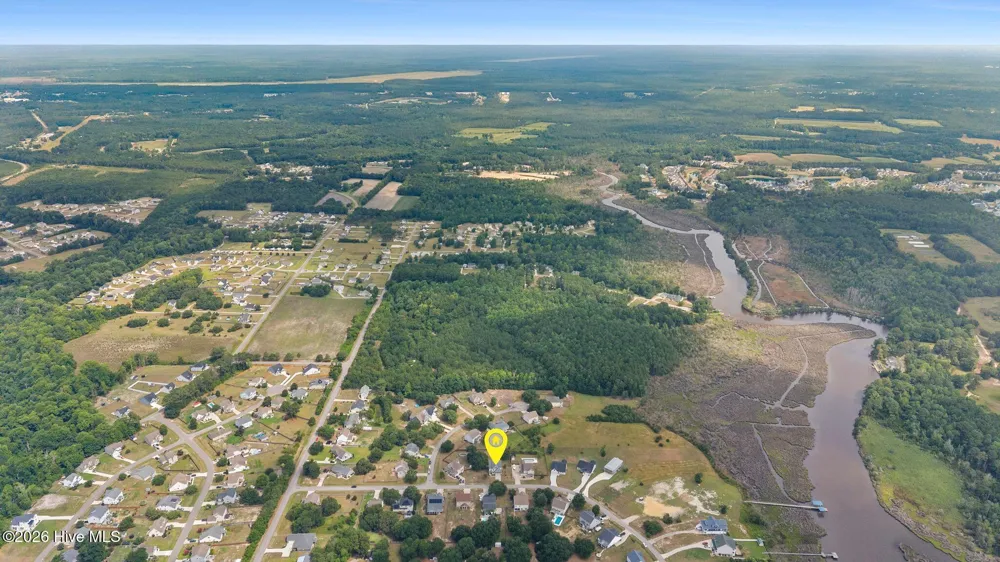 107 Camelot Drive Holly Ridge, NC 28445