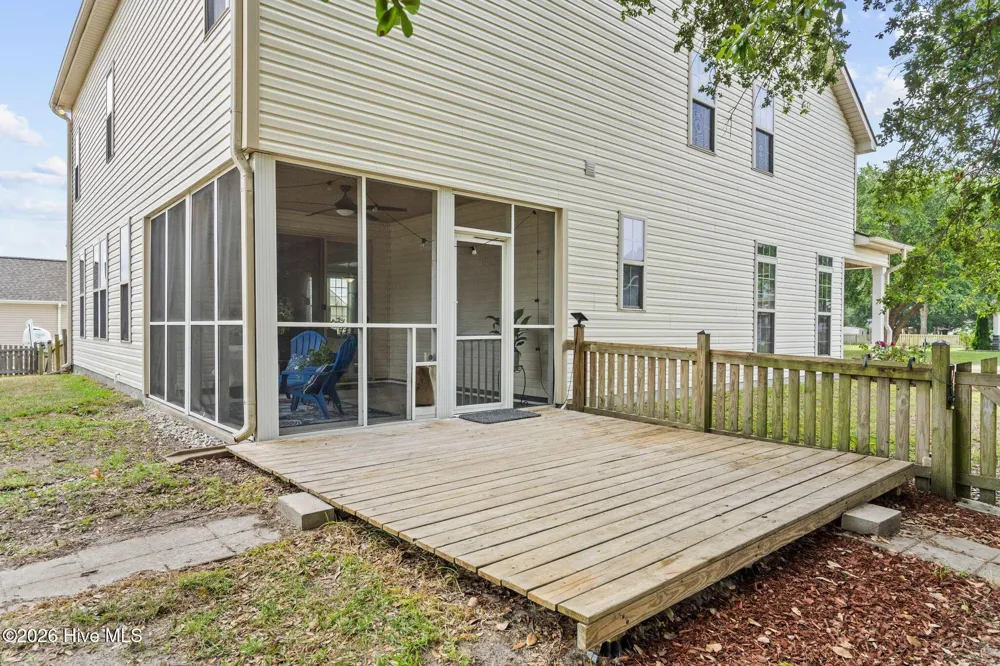 107 Camelot Drive Holly Ridge, NC 28445