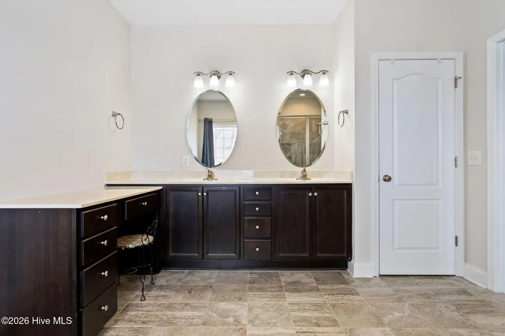 107 Camelot Drive Holly Ridge, NC 28445