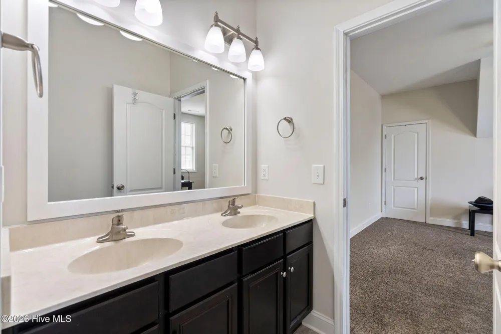 107 Camelot Drive Holly Ridge, NC 28445