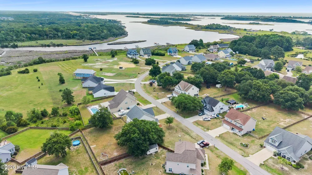 107 Camelot Drive Holly Ridge, NC 28445