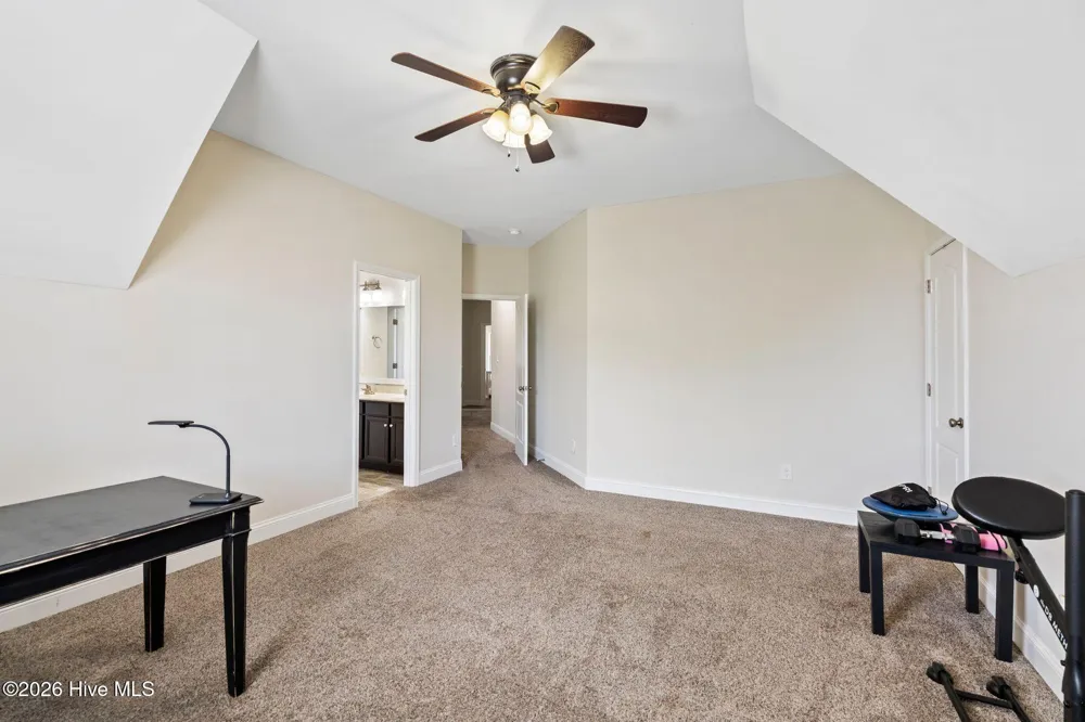 107 Camelot Drive Holly Ridge, NC 28445